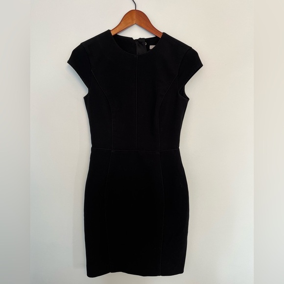 H&M sleek Black Dress back zipper size 4 - Picture 2 of 4
